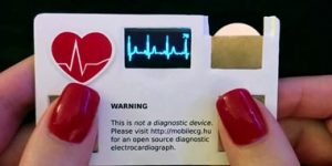 این کارت ویزیت مجهز به حسگر شمارش ضربان قلب است